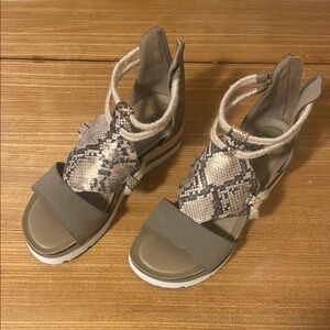 Stylish Women's Sandals in Tan and Snake Print, Brand New